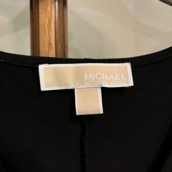 Michael Kors Butterfly Sleeve Black Top with Gold Zipper, Size L - Picture 2 of 8